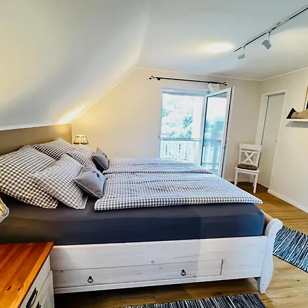 דירה Eulenhorst Ruhiges Am Millstaetter Mit Sonnenterasse & Bergblick - סיבודן